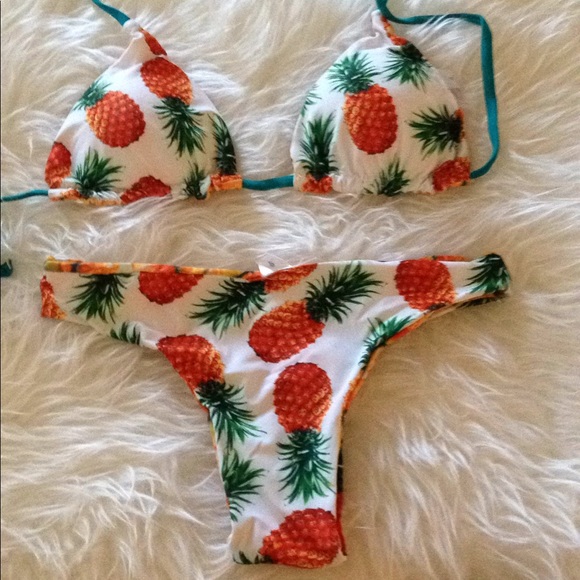 Reversible pineapple princess bikini! - Picture 5 of 6